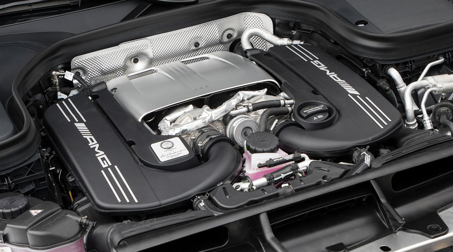 Mercedes-GLC-63-S-Coupe-Engine