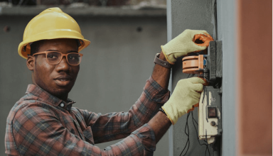 Electrician in San Diego